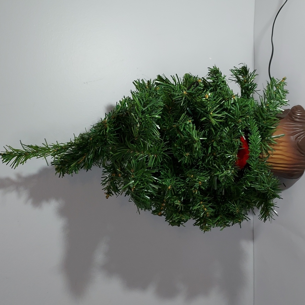 Gemmy Douglas Fir Christmas Tree Talking Singing